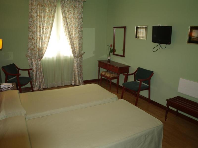 Hotel Serit Jerez de la Frontera Exterior photo
